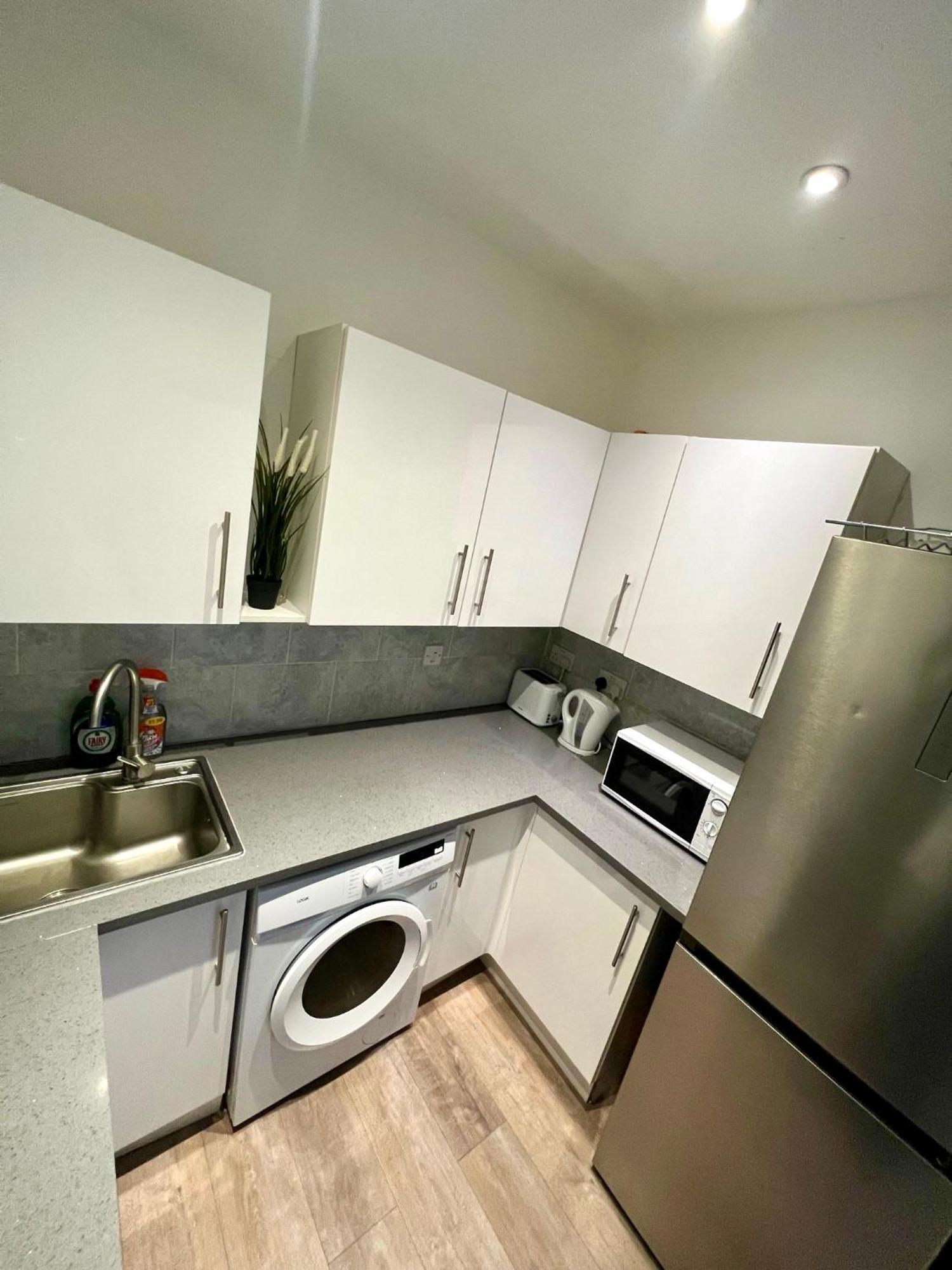 Spacious 3 Bedroom Flat In Kings Cross, St 159 런던 외부 사진