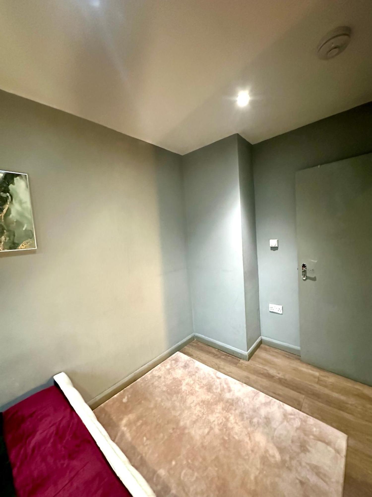 Spacious 3 Bedroom Flat In Kings Cross, St 159 런던 외부 사진